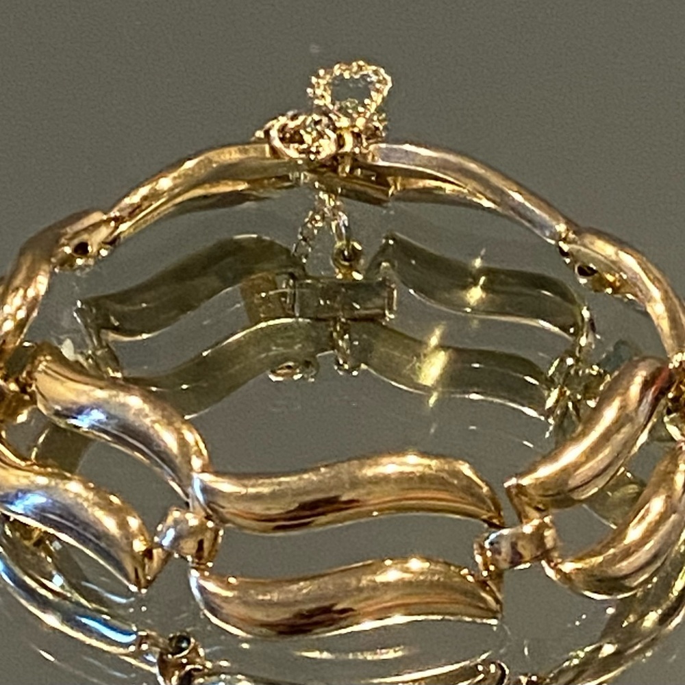 Monet Gold Chain-Link Bracelet